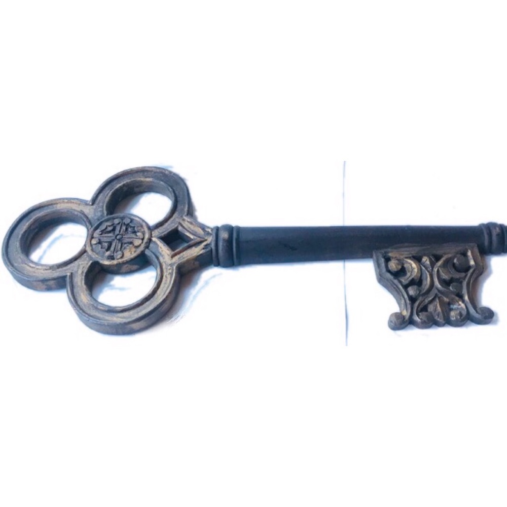 Large wooden key wall hanging